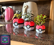 Low-Poly Orb Planter — Geometric Two-Tone Succulent Pot