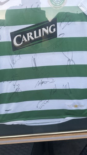 Signed 2010 celtic top - signed,