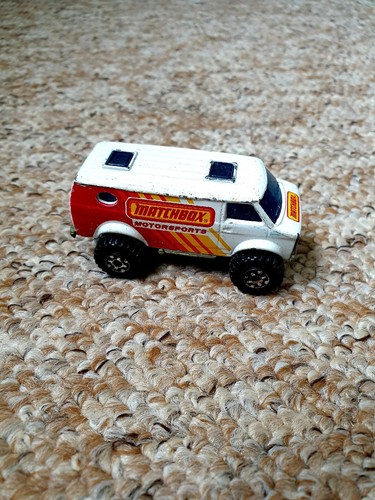 Matchbox 4x4 chevy van 1981 - chevy,