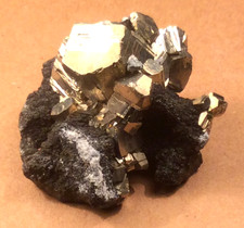 Pyrite with sphalerite galena - pyrite,