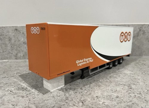 Corgi tri axle step - step, frame