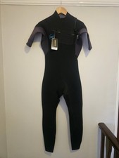 BNWT Dakine Mens Quantum Chest