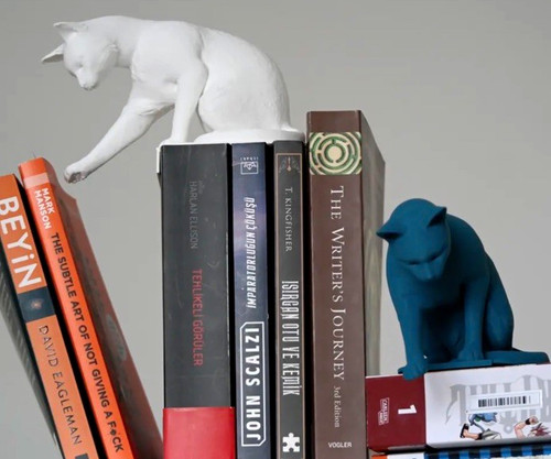 White blue cat bookends - white,