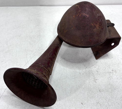 Vintage metal car - vintage, horn