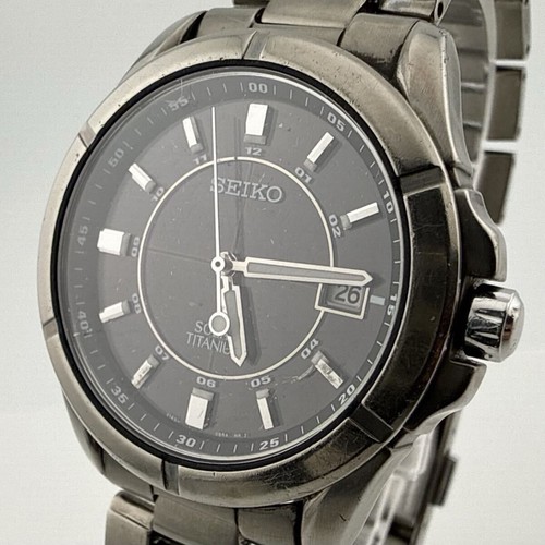 Seiko solar titanium - titanium, v145-0ax0