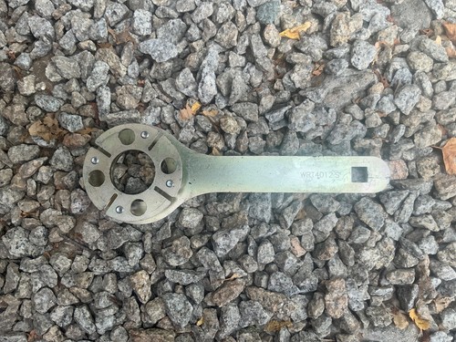 Honda cbr 125 - honda, holding