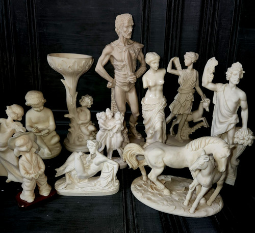 Job lot alabaster figurines - lot,
