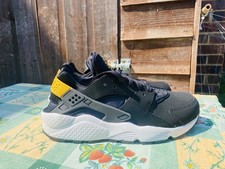 Air Huarache "Black Tour
