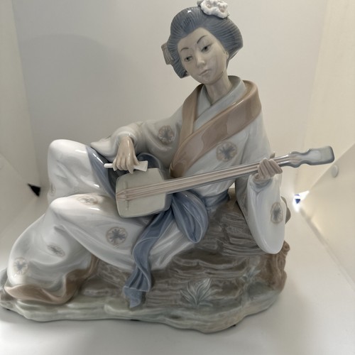 Nao lladro geisha - by,