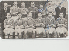 MANCHESTER UNITED HAND SIGNED