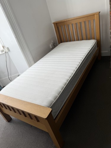Single wooden bed frame brown - wooden,