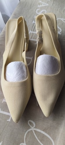 Cuccoo pale yellow knitted - pale,
