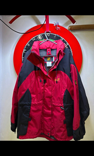 Jack wolfskin red black - wolfskin, &