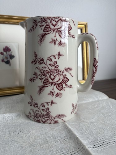 White toile pitcher - toile,