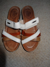 Fly Flot ladies brown & white mule sandals shoes UK size 5 (38) Brand new