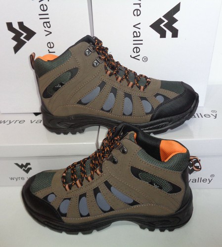 Wyre valley mens trail walking - valley,