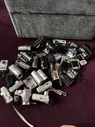 Mixed lot digital cameras - digital, &