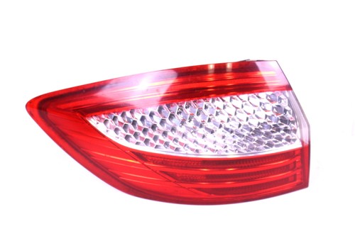 Left tail light - tail,