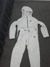 Grey Nike Tech Fleece Full