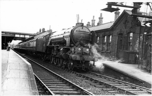 1952 grantham train station - 1952,