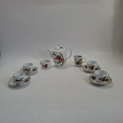 Royal worcester evesham - evesham, gold
