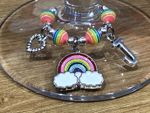 Rainbow wine glass charm - rainbow, 🌈