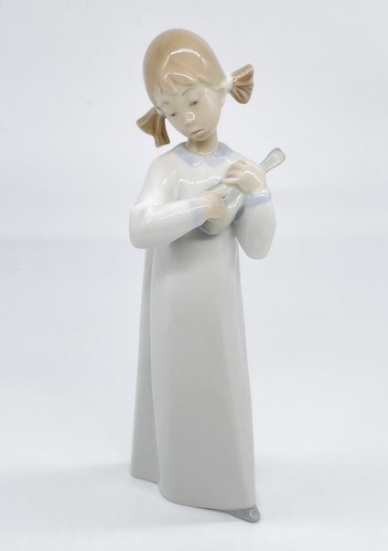 Lladro girl with mandolin - lladro,