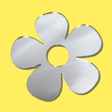 Daisy Shaped Garden Acrylic