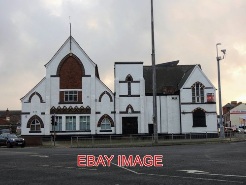 Photo grimsby former church - former,
