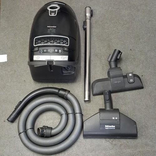 Miele vacuum cleaner - cleaner, s8310