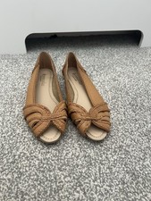 Womens Size 7 Leather Open Toe