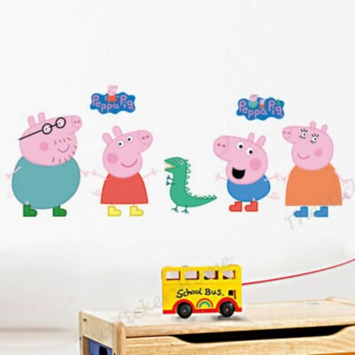 Peppa pig family set - pig, wall