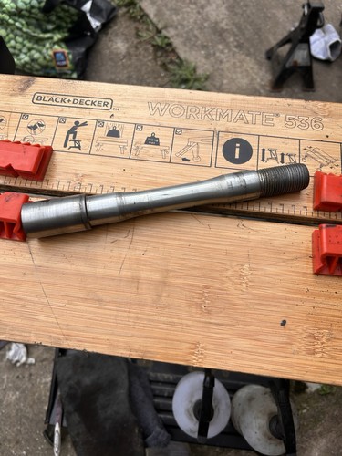 Buell 1125r front axle - 1125r,