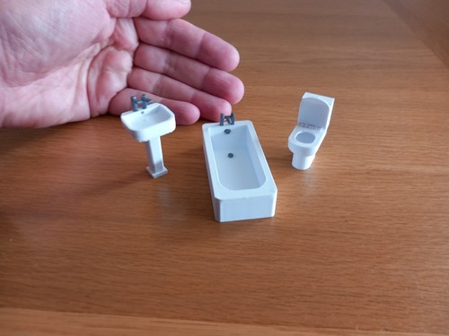 Dolls house bathroom set - 1:24,