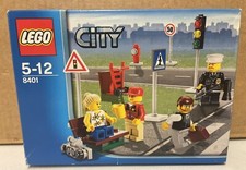 LEGO City 8401 CITY MINIFIGURE COLLECTION Very Good Boxed Complete 2009