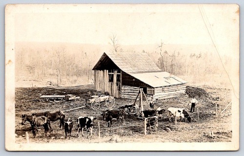 Antique farm scene log - , barn
