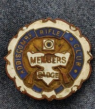 ADDISCOMBE RIFLE CLUB Vintage Enamel Pin Badge CROYDON SURREY Circa Mid-Century