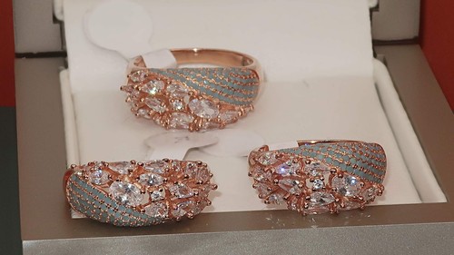 Accept luxury cz - £22,