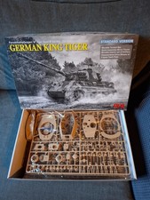 Rye Field Model 1/35 Sd.Kfz.182 Ausf.B King Tiger (Henschel Turret) Standard Kit