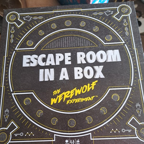 Escape room box the - in, box,