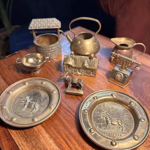 Vintage brass clovelly - brass,