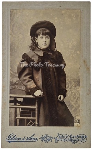 Cdv pretty girl curly fur - pretty, trim