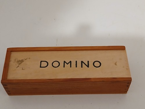 Dominos wood slide box - dominos, in