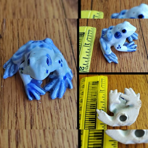 Vintage blue delft frog - blue,