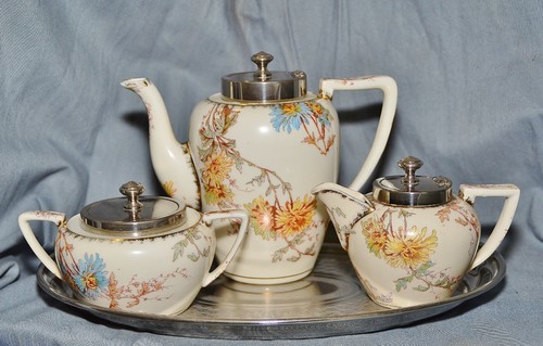 Art deco centerpiece - art,