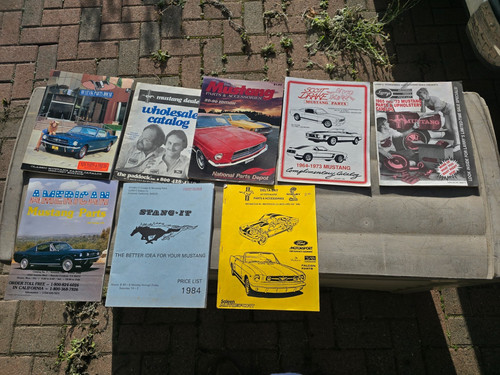 Lot vintage mustang part - lot, of