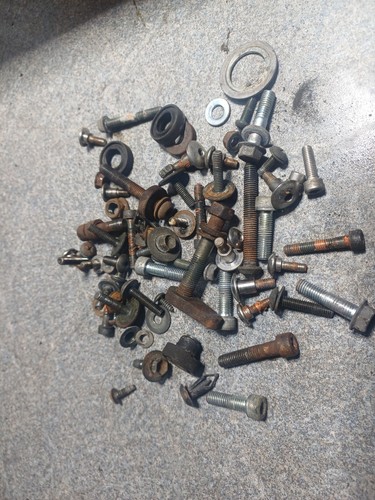 Suzuki bandit 600s gsf600 nuts - 600s,