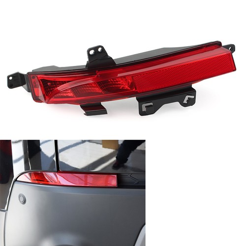Left rear bumper reflector - rear,