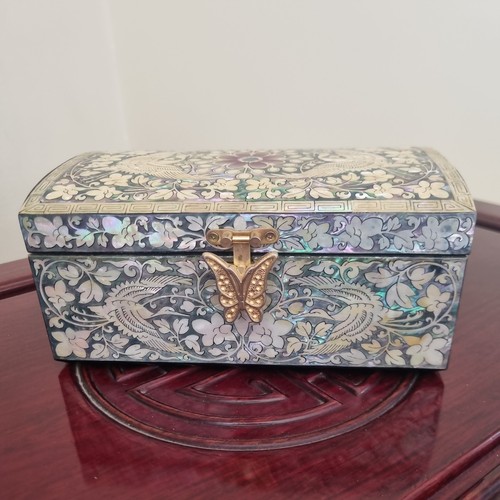 Vintage korean lacquer box - korean,