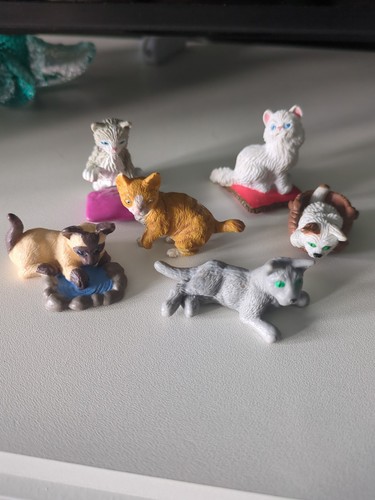 Vintage miniature pvc - pvc, cat